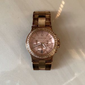 Michael Kors rose gold watch